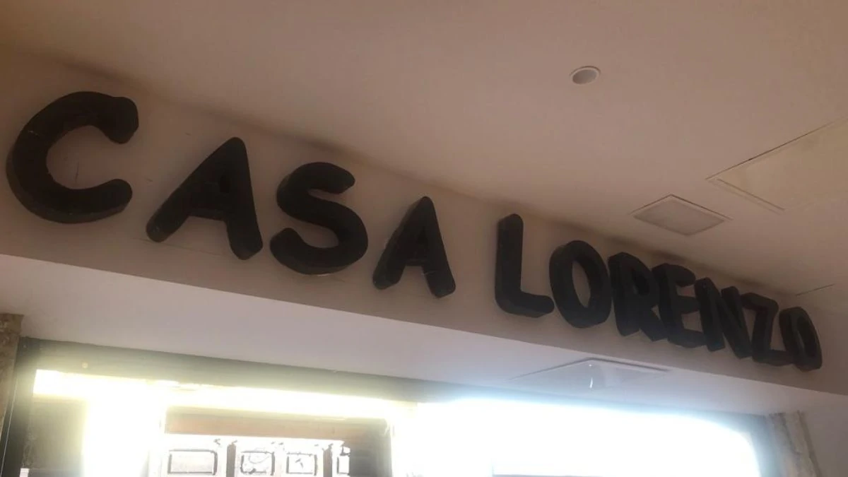 Antiguas letras de Casa Lorenzo