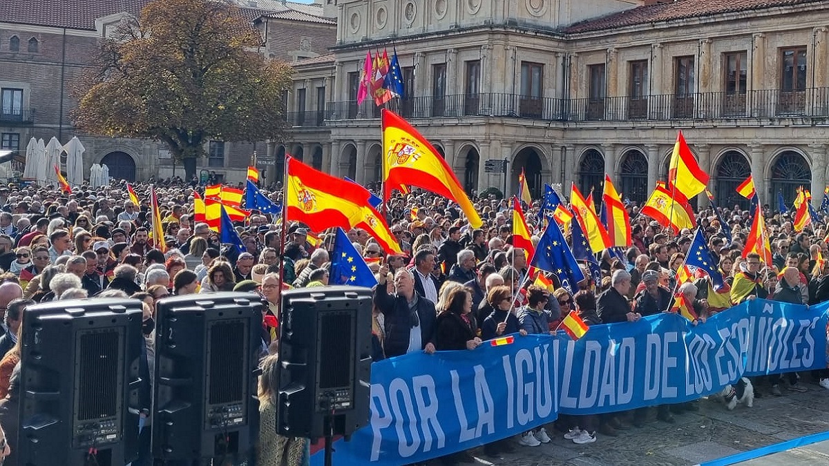 Más de 10.000 leoneses gritan contra la Amnistía 6