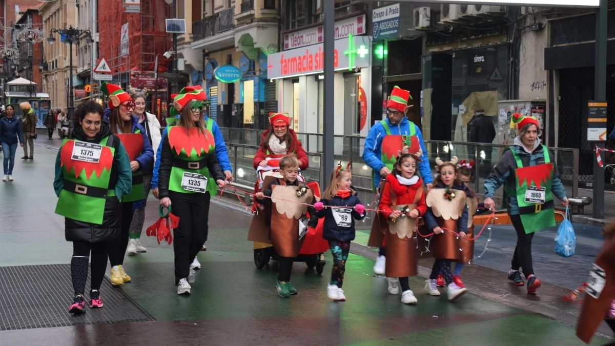 Las mejores fotos de la San Silvestre 2023 en León 25