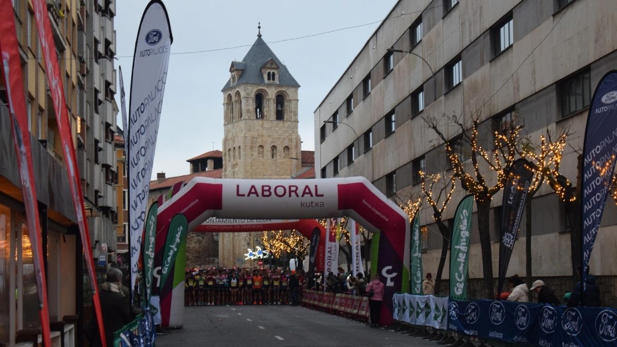 Las mejores fotos de la San Silvestre 2023 en León 23