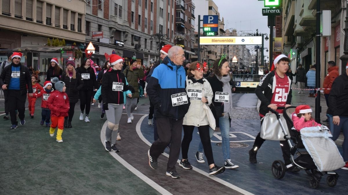 Las mejores fotos de la San Silvestre 2023 en León 13