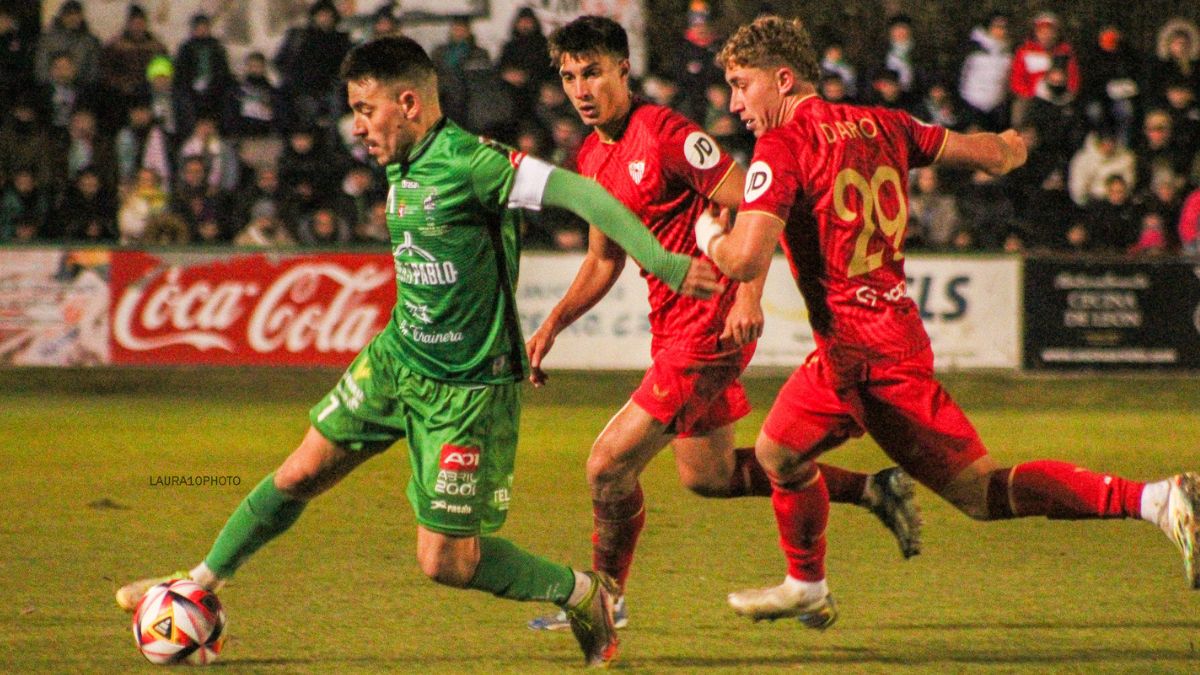 Las mejores fotos del Atletico Astorga - Sevilla 13