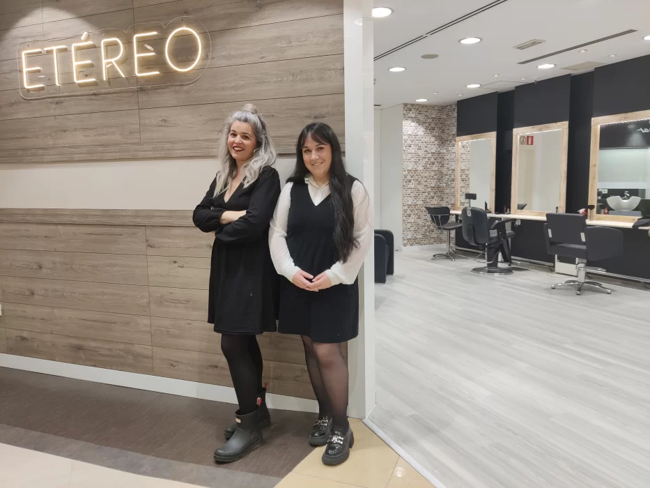 Dos emprendedoras leonesas como jefas de la peluquería de El Corte Inglés 1