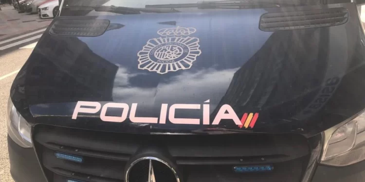 Policía