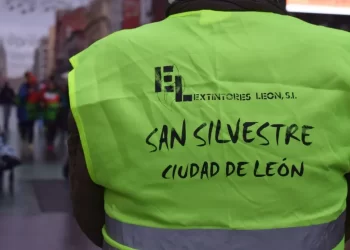 Las mejores fotos de la San Silvestre 2023 en León 2