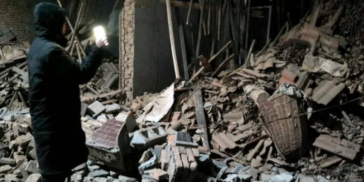 Un gran terremoto asola la China más pobre
