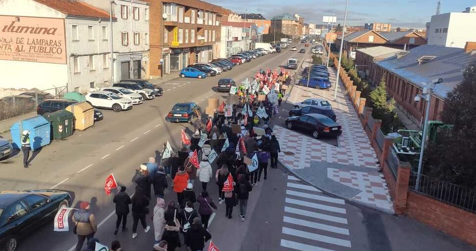 Trabajadores de DGT en huelga en León 2