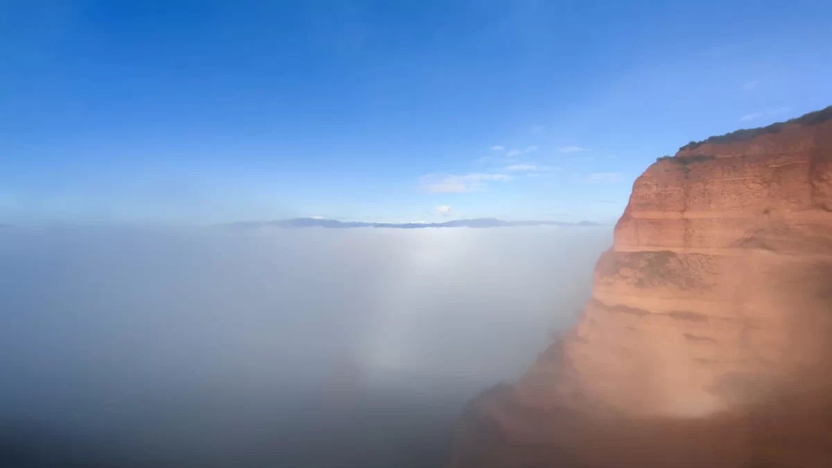 Las Médulas con niebla