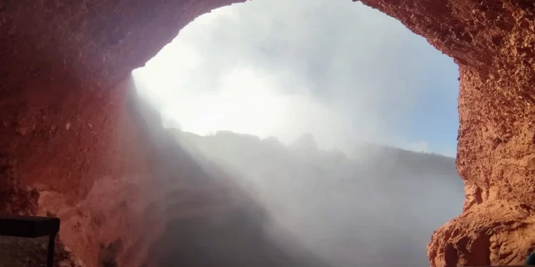 Las Médulas con niebla