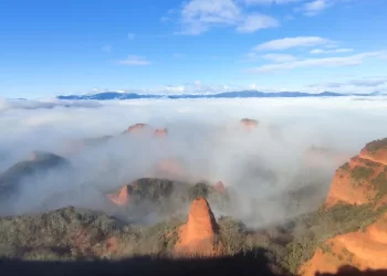 Las Médulas con niebla