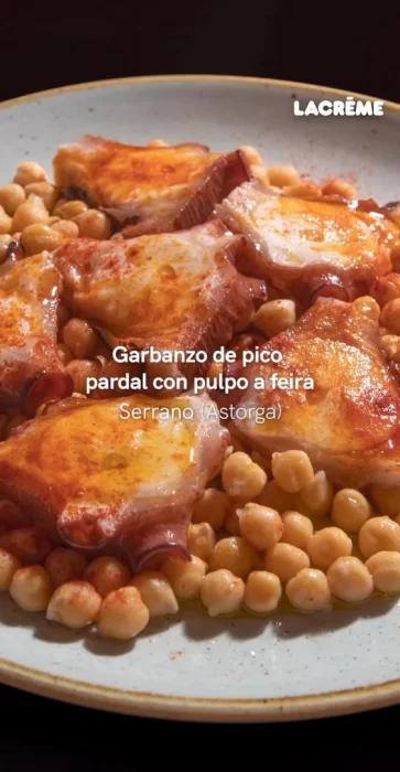 Garbanzo de pico pardal con pulpo a feira. Serrano -Astorga-.