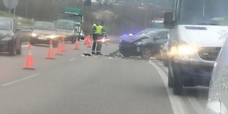 Un conductor perdió las piernas