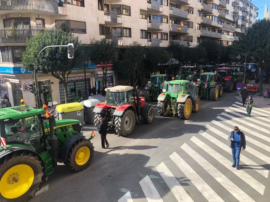 Las mejores imágenes de la tractorada en León 2