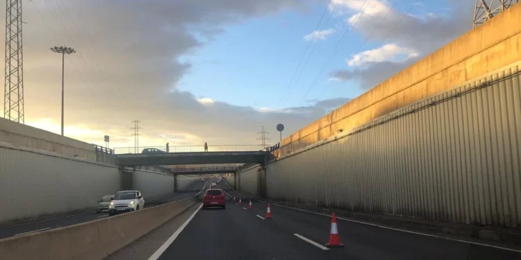 La razón por la que está cortado un carril de La Ronda 1