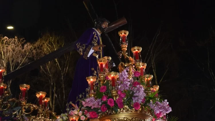 Recorridos y horarios de las procesiones del Viernes Santo en León 1