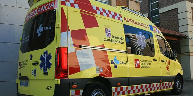 Herido un joven de 23 años tras volcar su coche en León