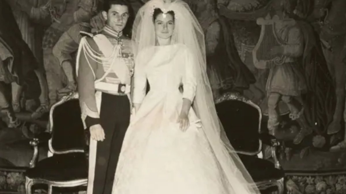 El espectacular vestido con solera que lucirá la novia de Almeida en su boda 1