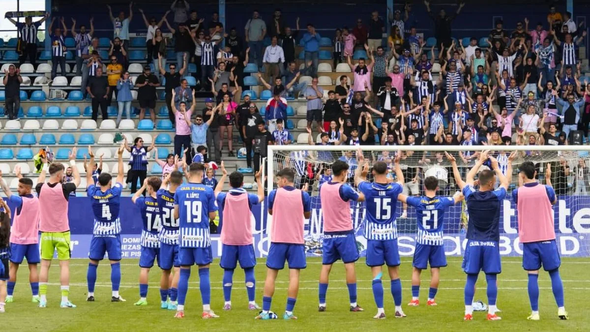 Un doblete de Borja Valle acerca a la Ponferradina a los Play-Off 1