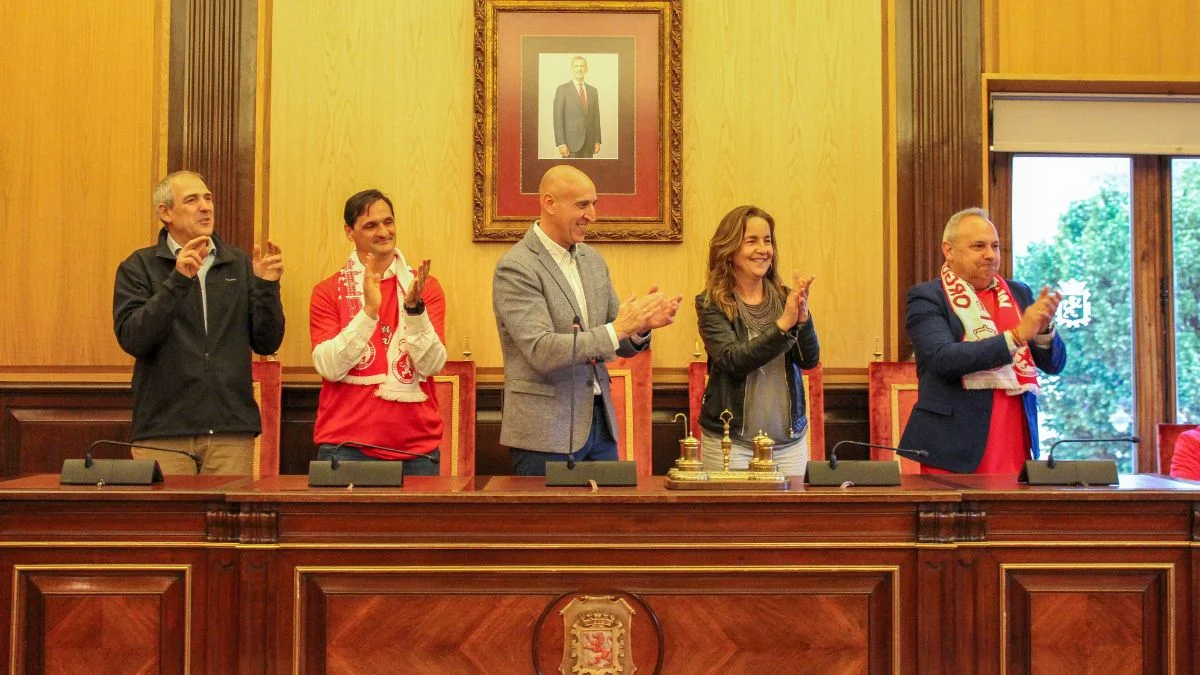 Las mejores imágenes de la celebración del ascenso de la Cultural de Baloncesto 3