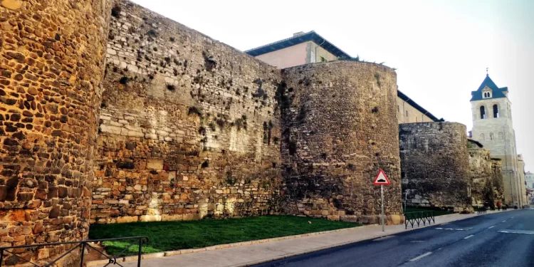 Muralla de León