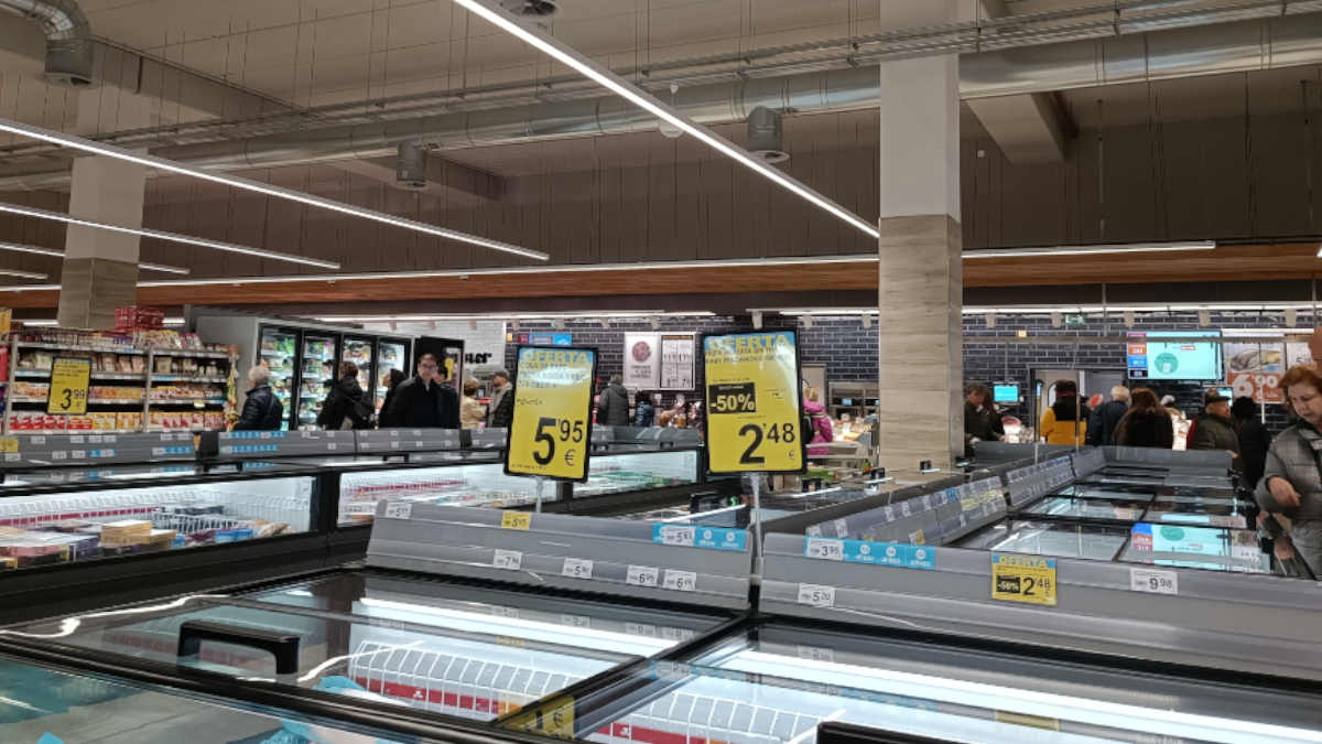 Éxito rotundo en la apertura del supermercado Lupa en León 3