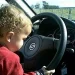 Niño en coche