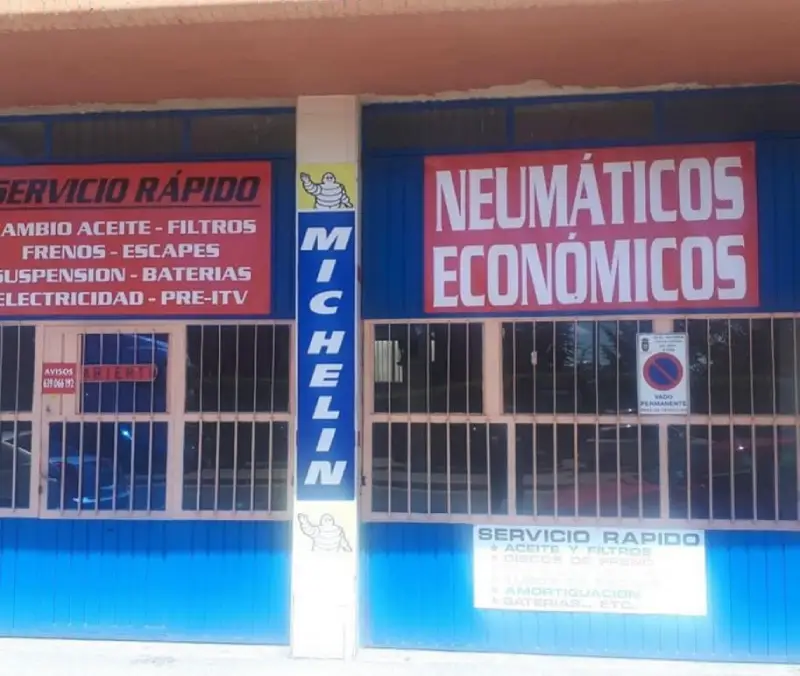 Se vende un taller en pleno funcionamiento en León 1