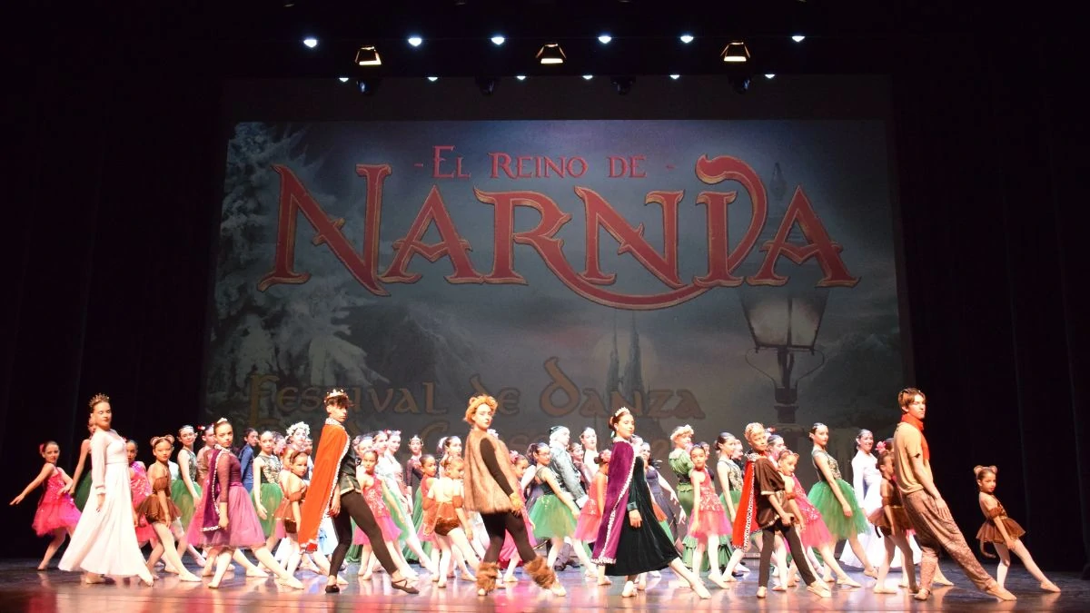 Las mejores imágenes del festival de danza fin de curso de la Escuela Municipal 43