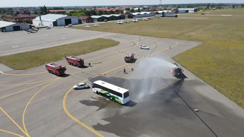 El aeropuerto de León presencia un accidente de avión 2