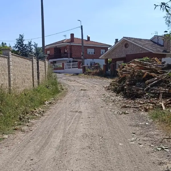 Los vecinos de un pueblo de León acusan la dejadez del Ayuntamiento 5