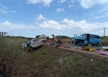 Un fallecido en un choque frontal cerca de La Bañeza 5