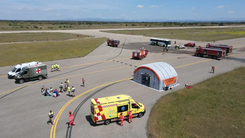 El aeropuerto de León presencia un accidente de avión 1