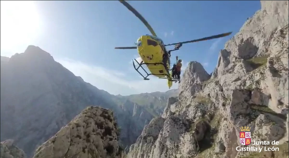 Rescatado un varón en la ruta de Cabrones a Caín 2