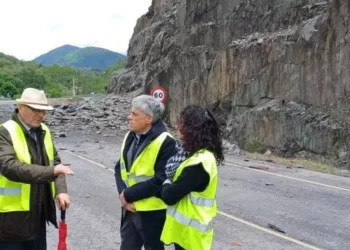 Páramo del Sil abre un desvío provisional tras 2 meses sin carretera 3