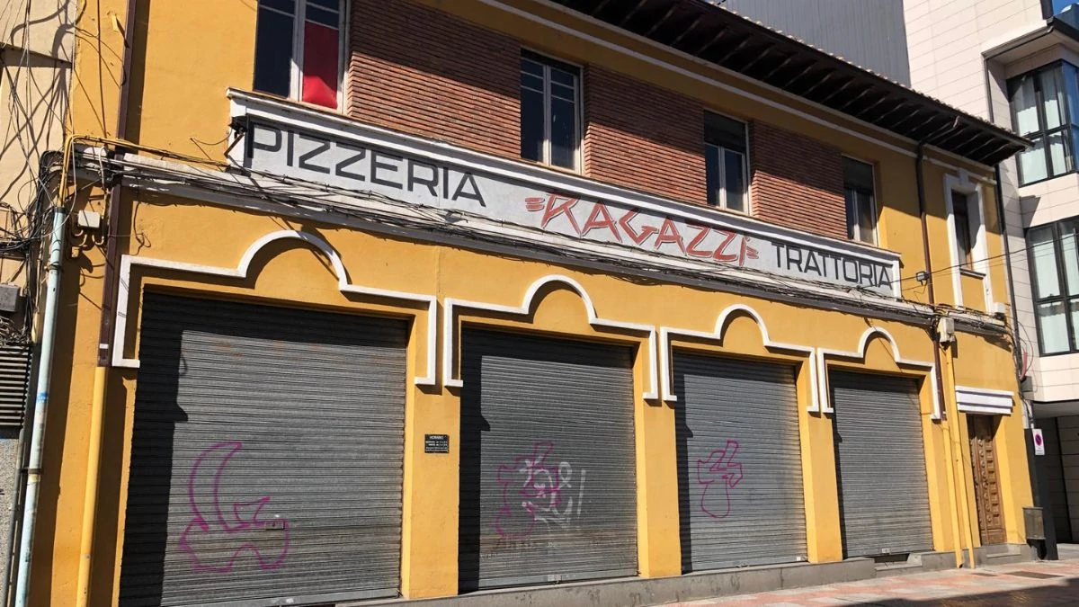 Se despide una de las pizzerías más emblemáticas de León 2