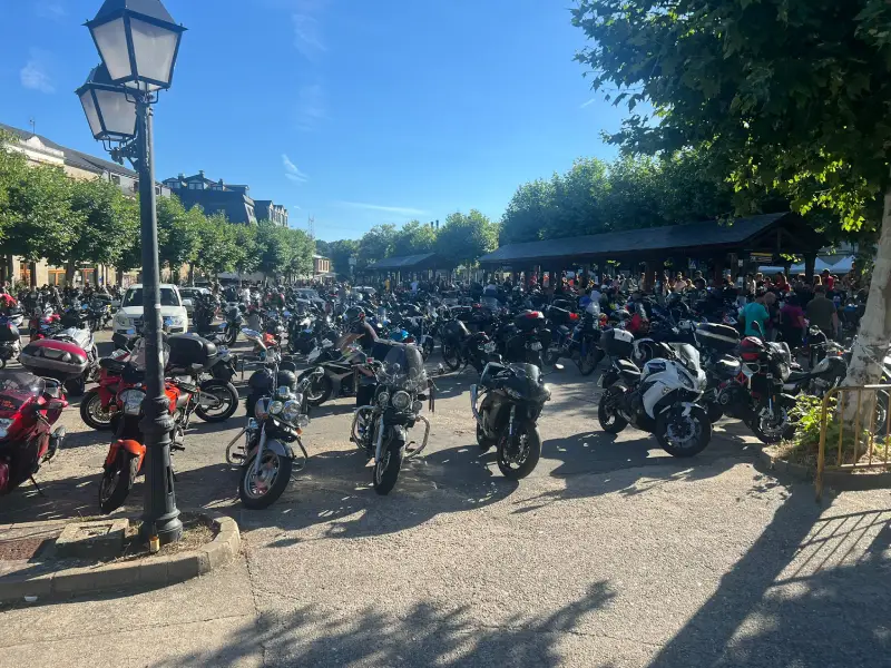 Los leoneses destacan en la concentración motera de Sanabria 9