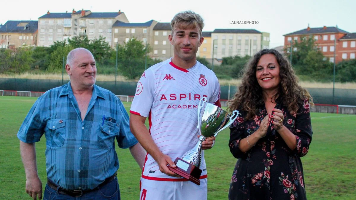 La Cultural volvió a levantar el Trofeo Villarejo en Bembibre 1