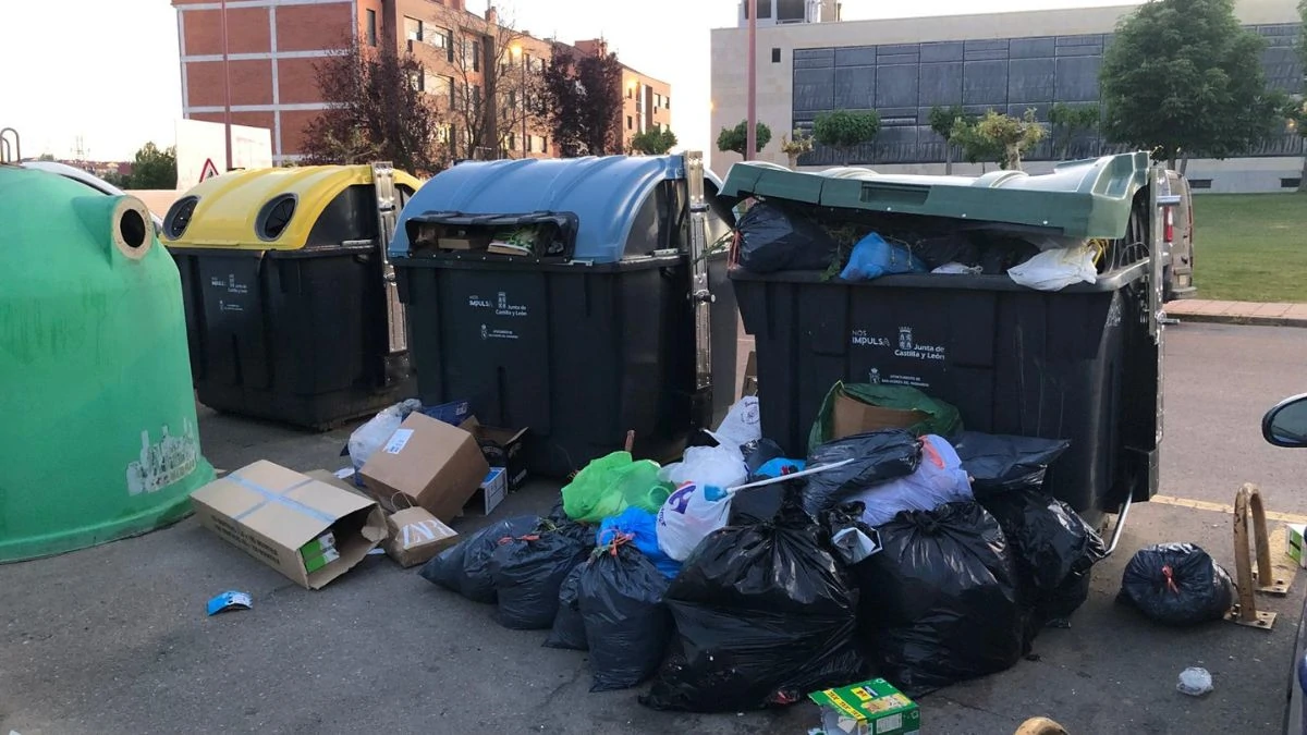 El Ayuntamiento de San Andrés "entierra" el municipio en basura 4