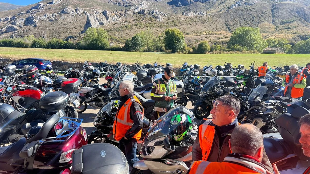 Así ha sido la ruta motera que celebra los 65 años de la Guardia Civil 3