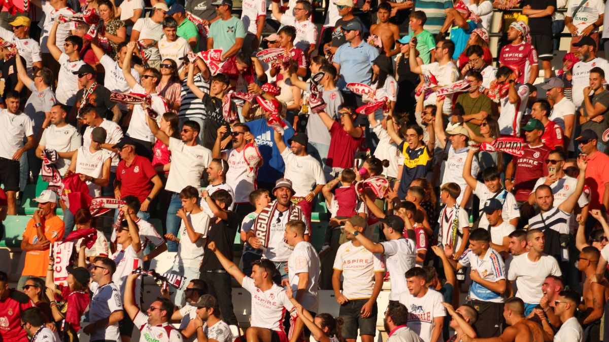 Así fue el desplazamiento masivo de la afición de la Cultural a Zamora 3