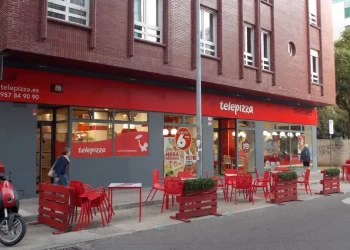 Terraza de Telepizza en León