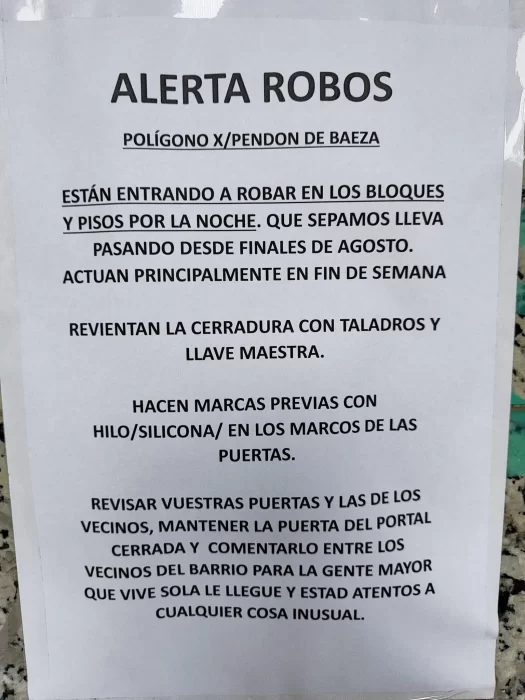 El Polígono X se llena de carteles ante los robos 1