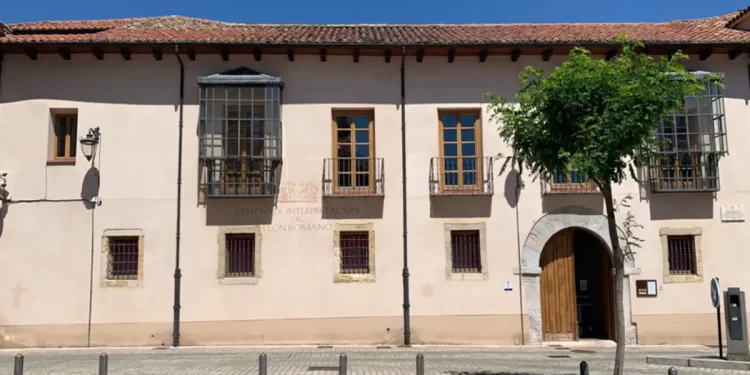 Casona Puerta Castillo en León