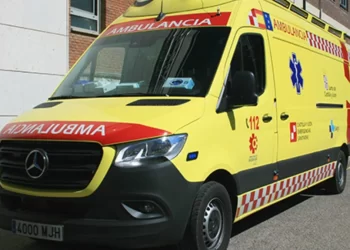 Espantoso accidente de un turismo que da varias vueltas de campana en León 1