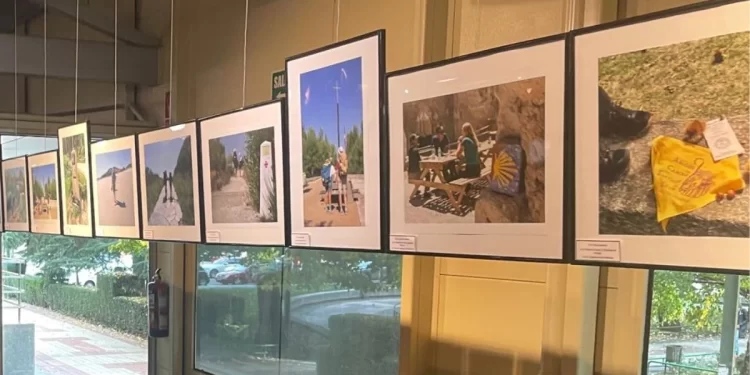 Correos muestra una exposición gratuita del Camino de Santiago 1