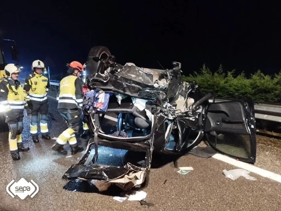 Dos heridos tras haber chocado brutalmente en un fuerte accidente 1