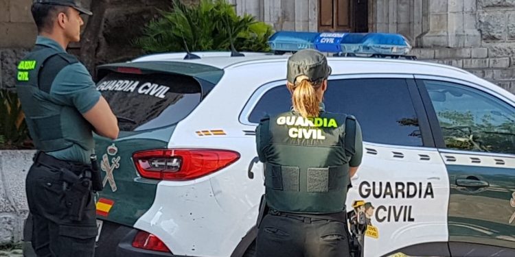 Guardia Civil detiene a un hombre por el robo de una farmacia