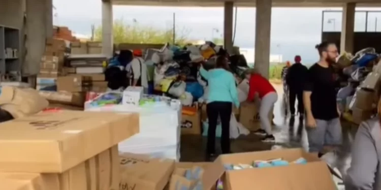 Desde León a Valencia, los camiones de la esperanza 1