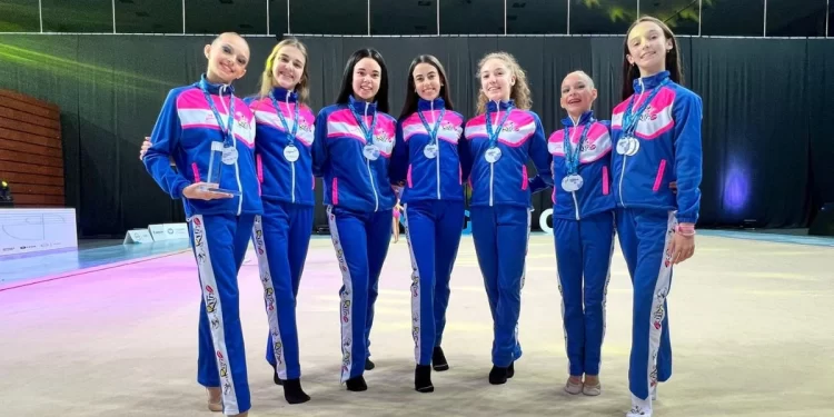 Las gimnastas leonesas vuelven a casa cargadas de medallas 1