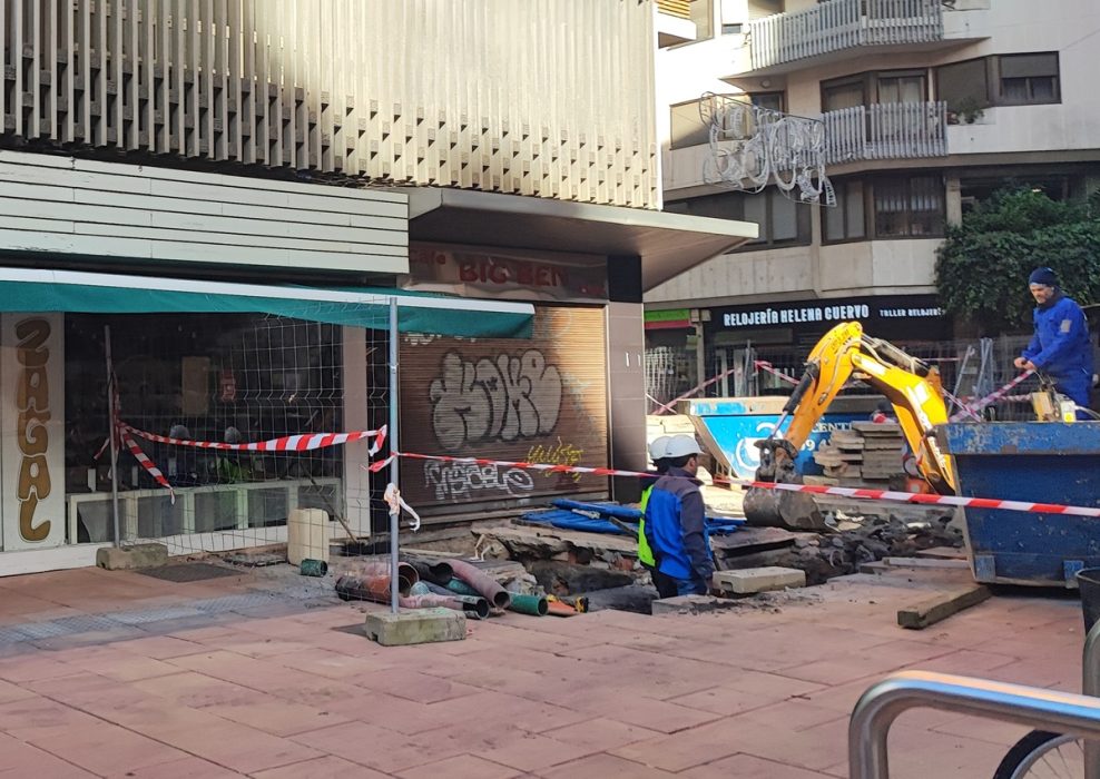 La historia de nunca acabar, obras de nuevo en Alfonso V y San Agustín 1